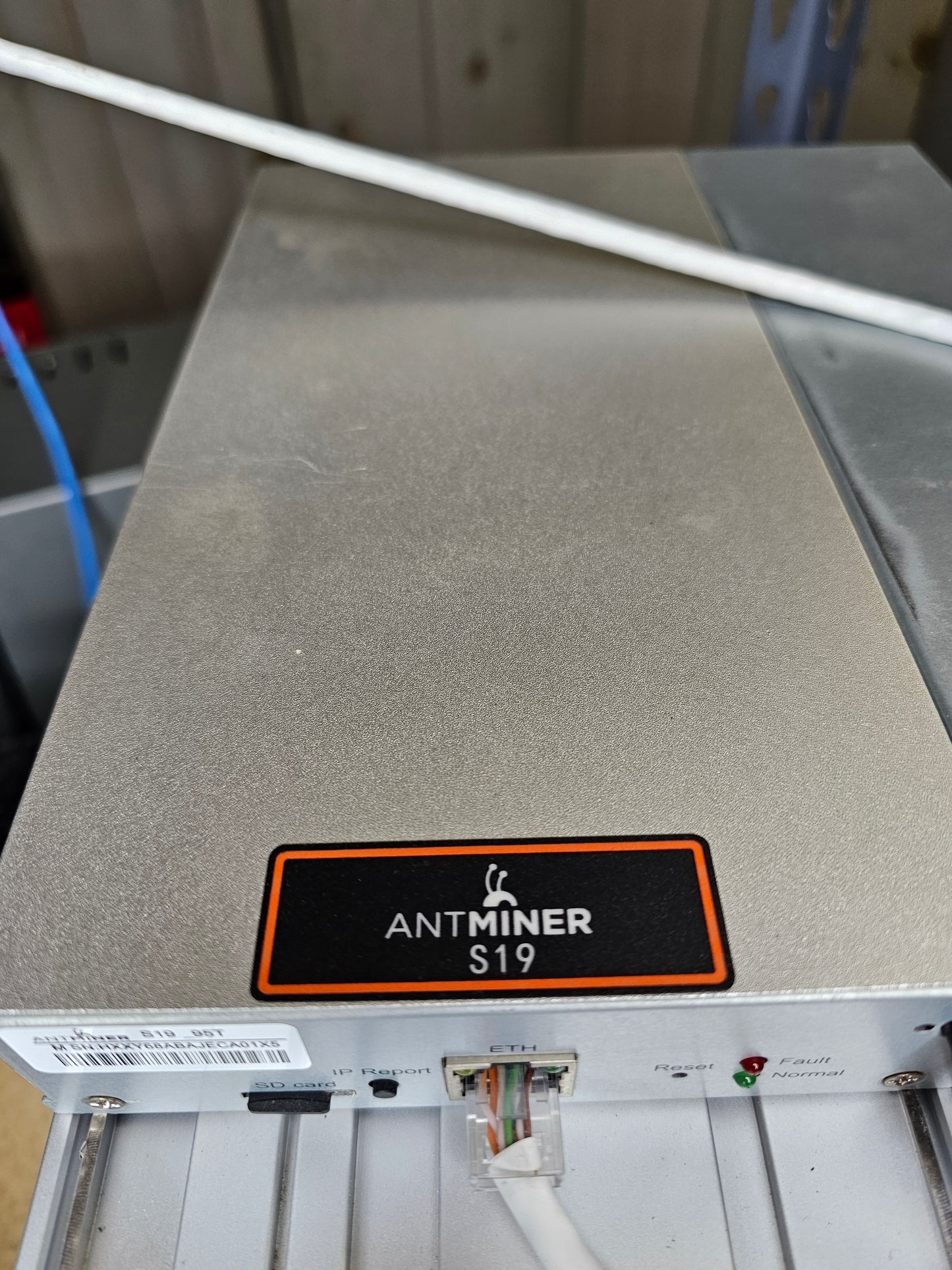 Antminer S19